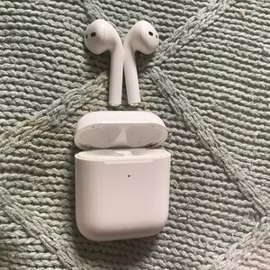 Apple AirPods